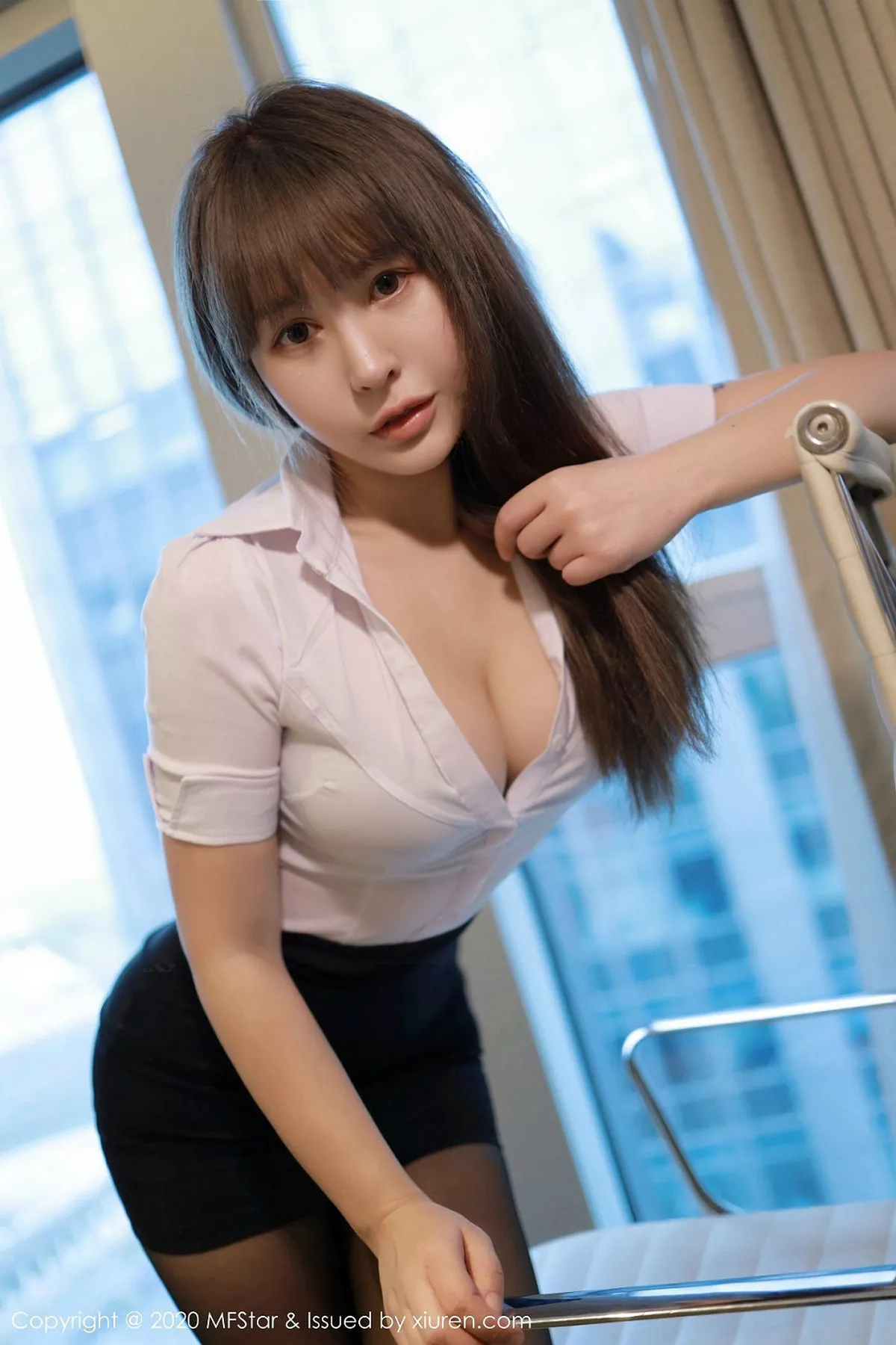 Evelyn艾莉写真